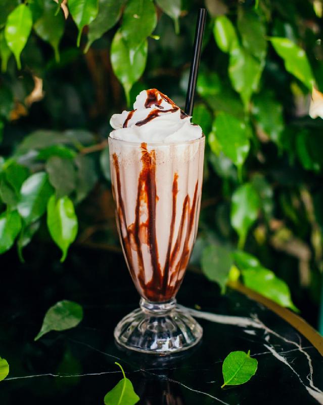 Chocolate milkshake 