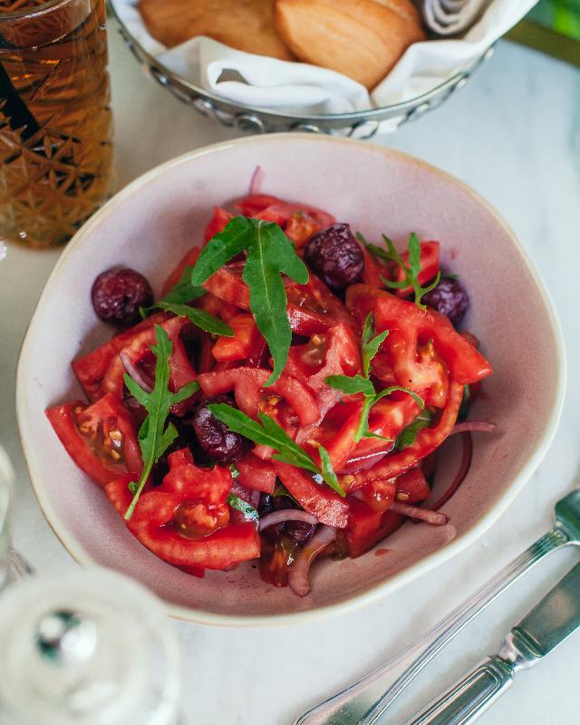 Tomatoes with Cherry Sauce