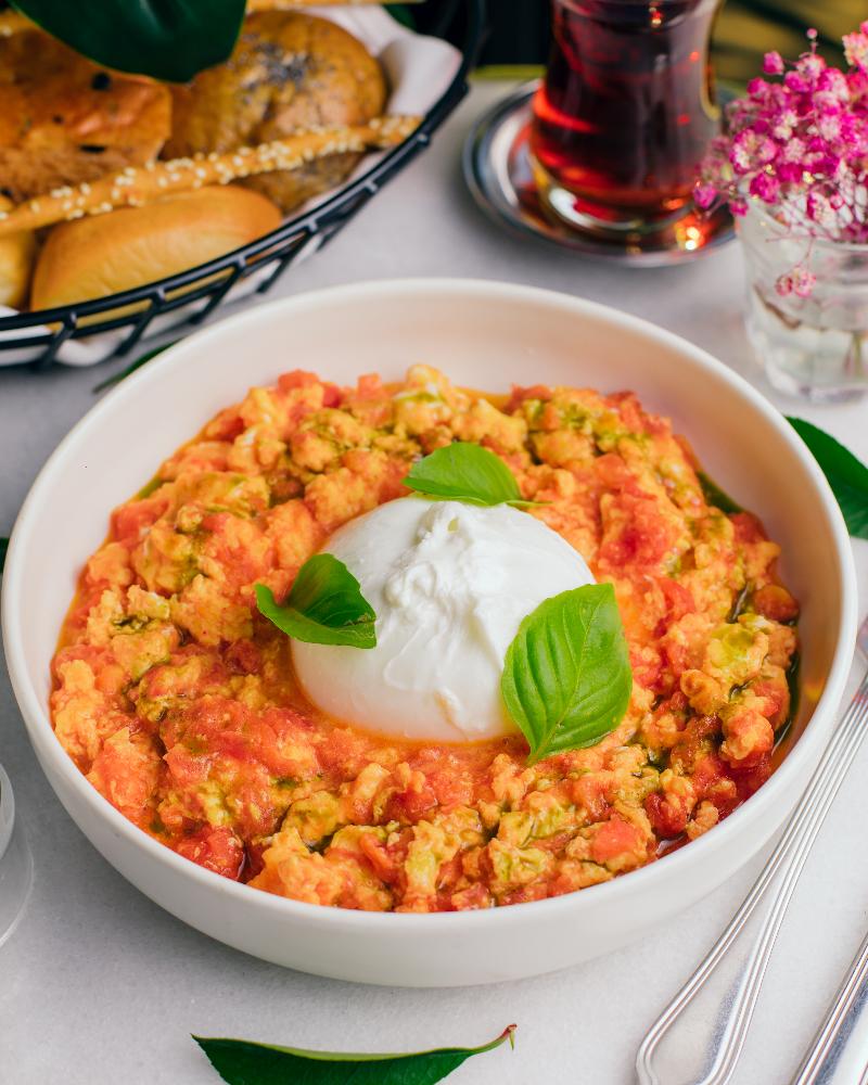 Tomato & Eggs Burrata